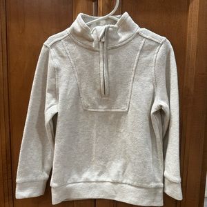 4T old navy pull over sweatshirt